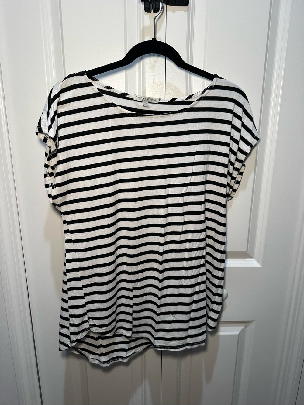 Green Envelope Women's Black & White Striped Short Sleeve Tee
